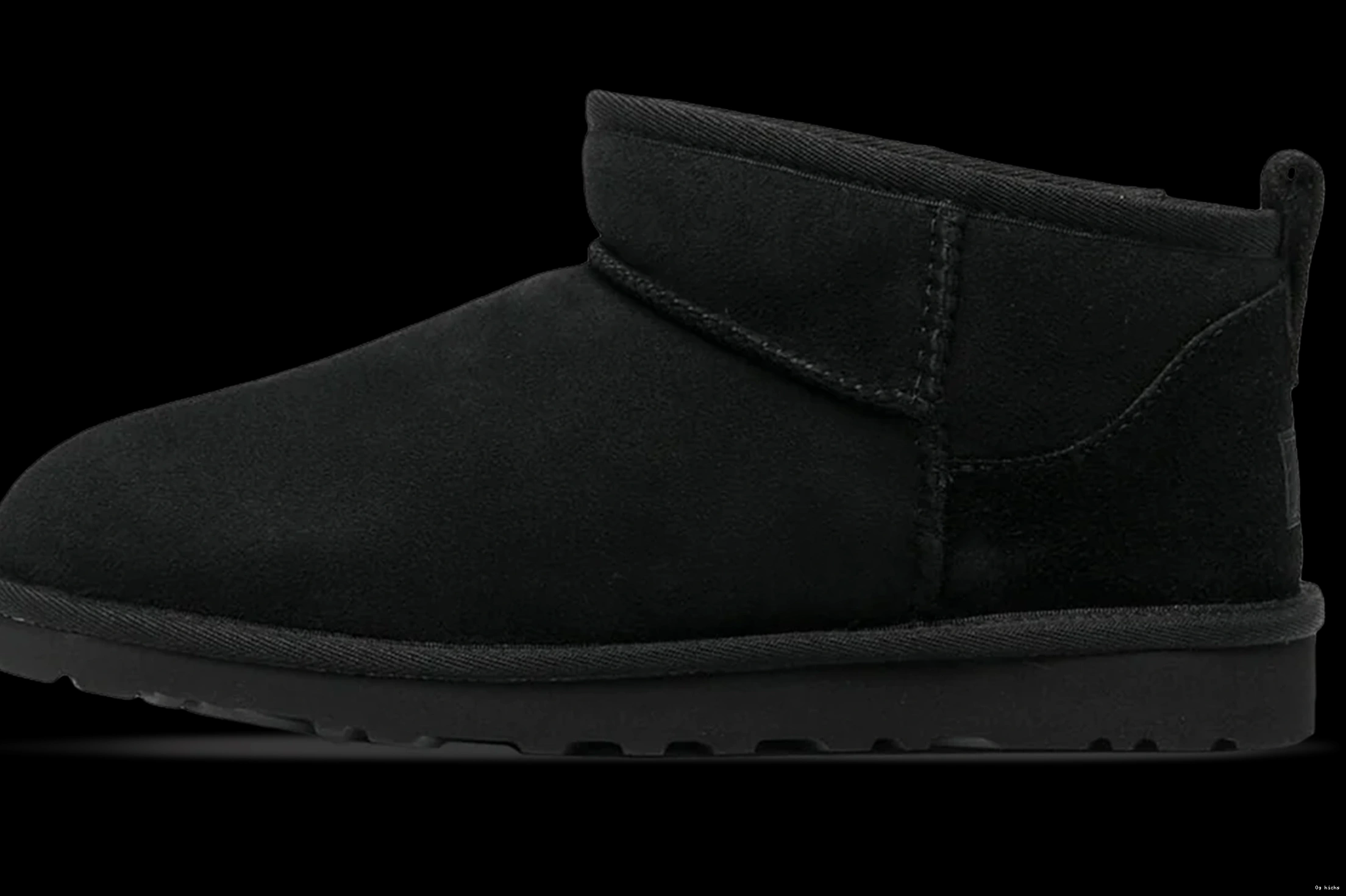Classic Ultra Mini W Black UGG 0708